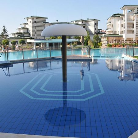 Kalina Private Apartments In Emerald Resort, Равда Екстер'єр фото