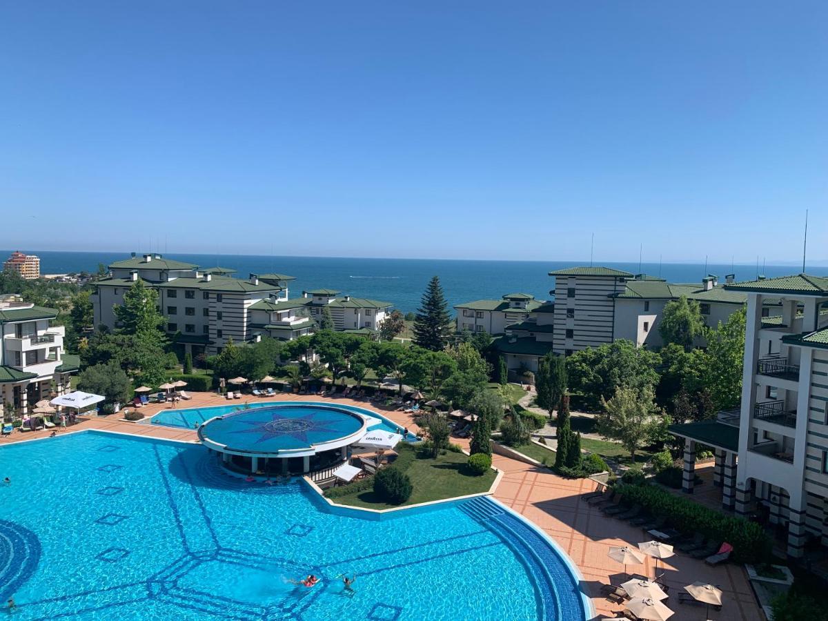 Kalina Private Apartments In Emerald Resort, Равда Екстер'єр фото
