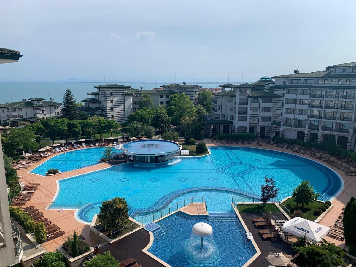 Kalina Private Apartments In Emerald Resort, Равда Екстер'єр фото