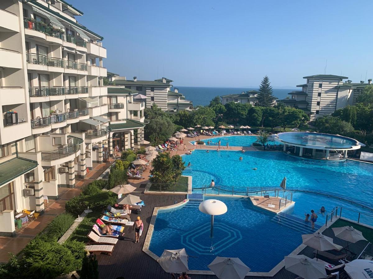 Kalina Private Apartments In Emerald Resort, Равда Екстер'єр фото