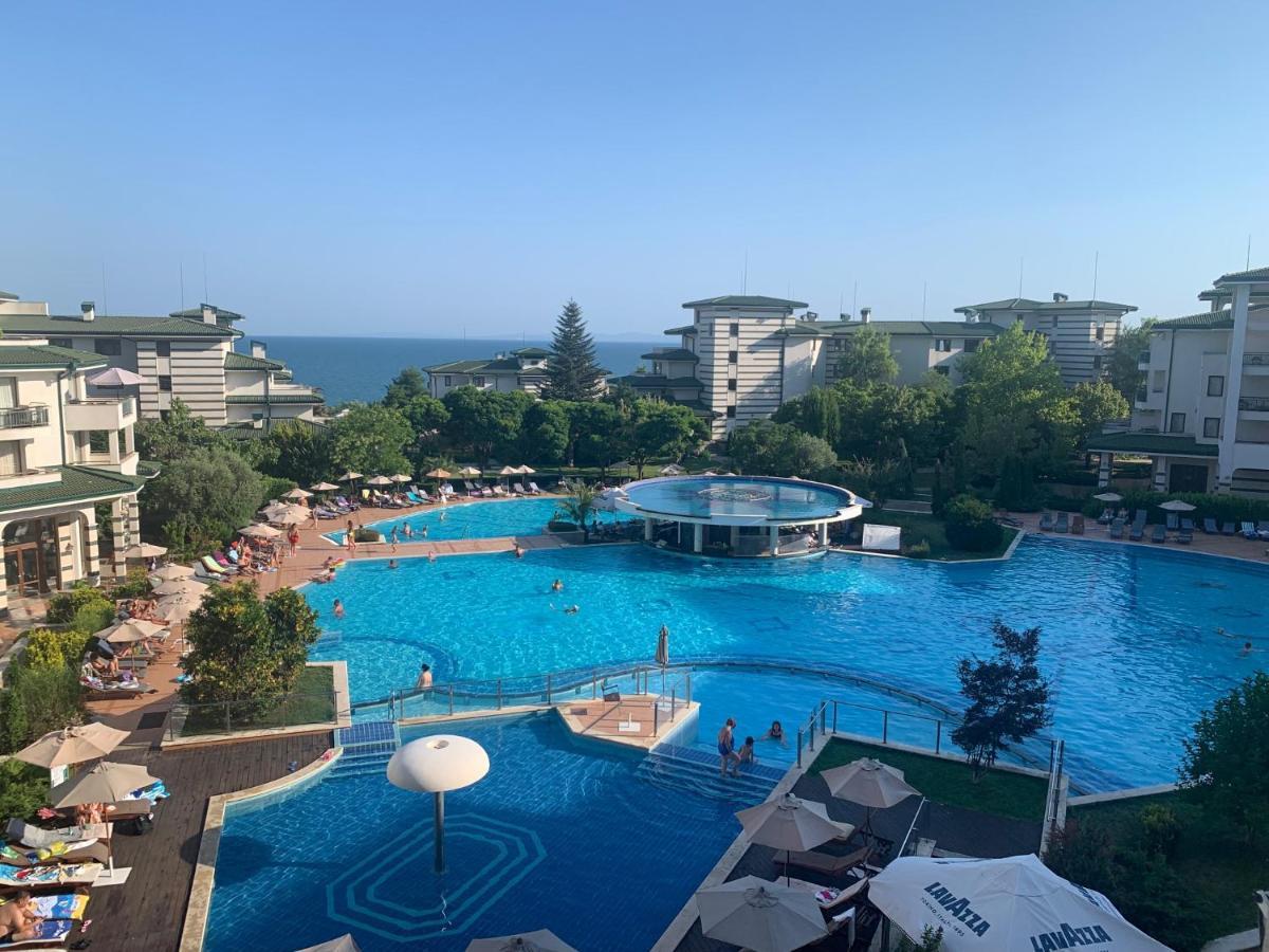 Kalina Private Apartments In Emerald Resort, Равда Екстер'єр фото