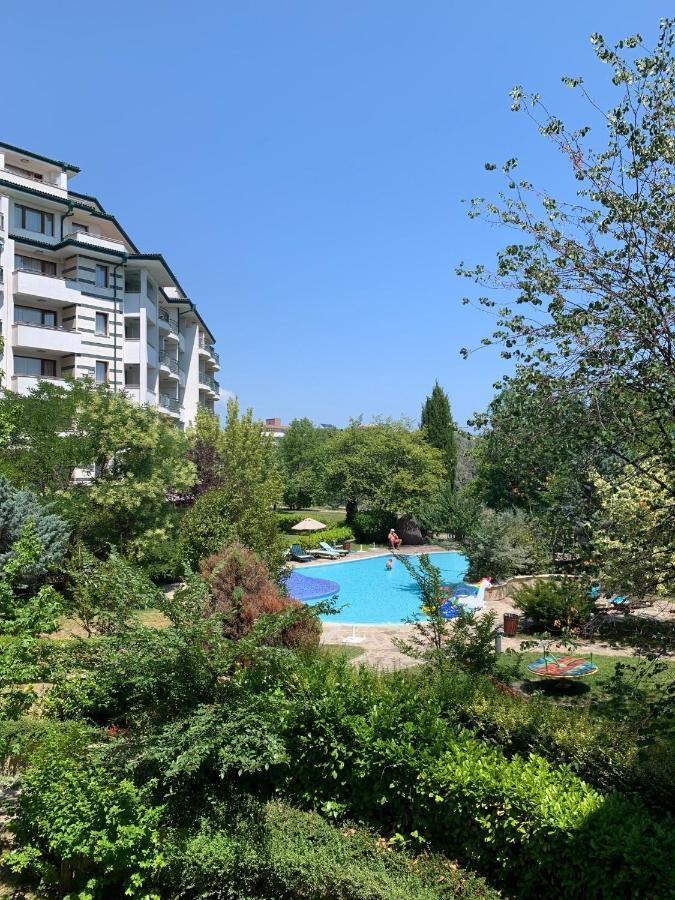 Kalina Private Apartments In Emerald Resort, Равда Екстер'єр фото