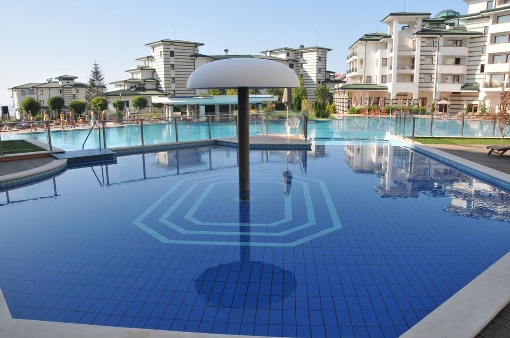 Kalina Private Apartments In Emerald Resort, Равда Екстер'єр фото