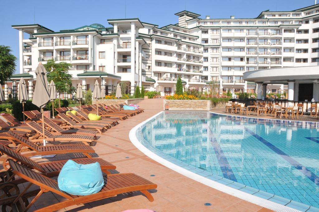 Kalina Private Apartments In Emerald Resort, Равда Екстер'єр фото