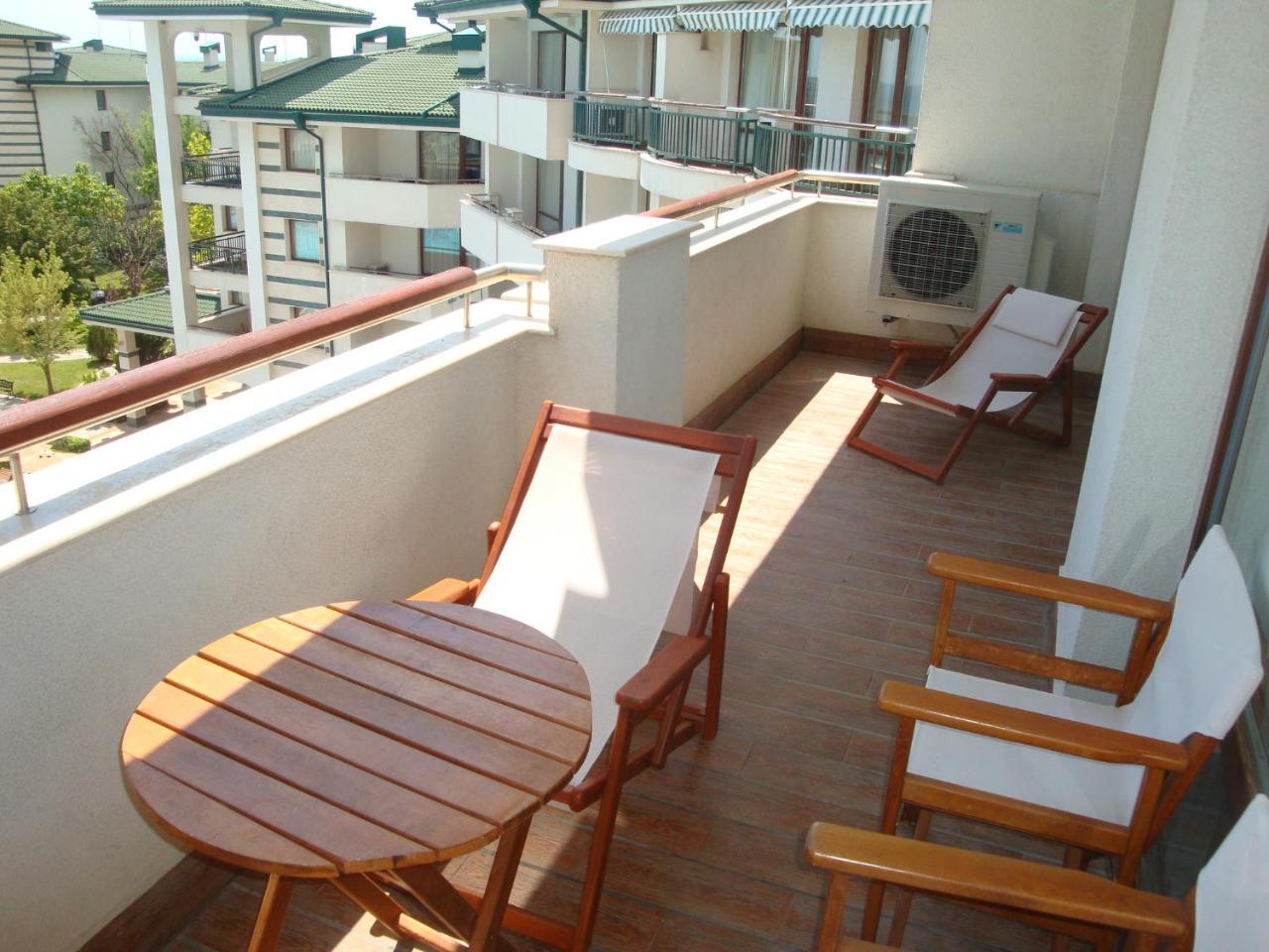 Kalina Private Apartments In Emerald Resort, Равда Екстер'єр фото